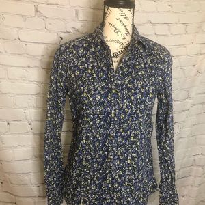 Women’s Banana Republic Floral button down shirt.